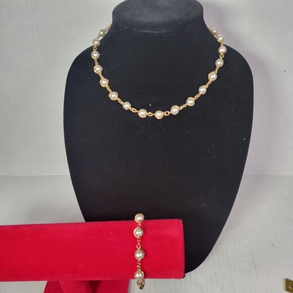 Vintage Sarah Coventry Gold-Tone Elegant Faux Pearl Necklace & Bracelet Set - Picture 5 of 5